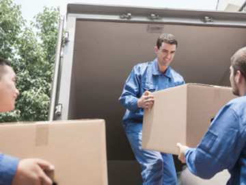 packerStreamlining Your Move: The Role of Packers and Moverss and movers