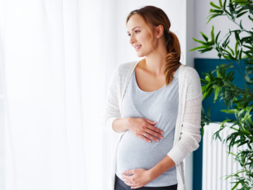 Things to look at while choosing pregnancy-safe skincare products