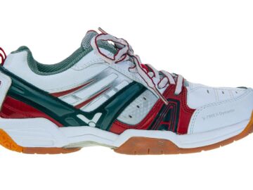Why Should You Wear The Best Badminton Shoes?