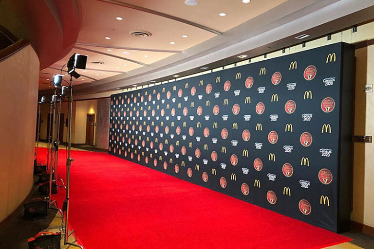 How to Design a Step and Repeat Banner that Attracts Attention
