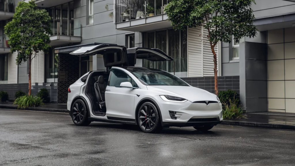 Tesla Launches Cheaper Model X and Model S image
