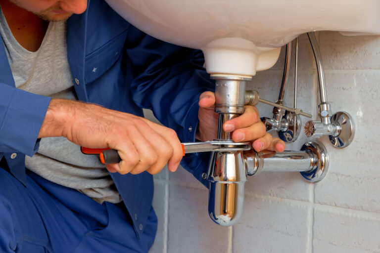 Plumbing Services in Toronto: Finding the Right Company for Your Needs