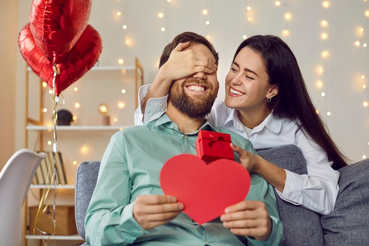 Why Valentine Gift Delivery is the Perfect Surprise for Your Loved One