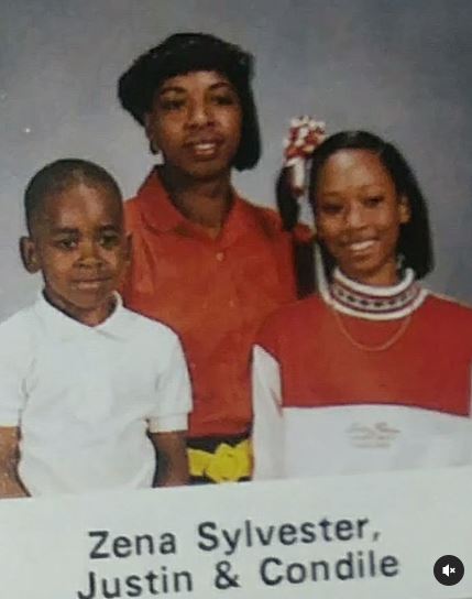 Justin Sylvester old image with his sisters