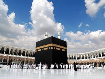 Experience The Spiritual Elegance of 5-Star Umrah Packages by Mataf Travels.