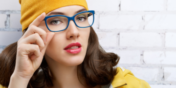 Navigating the World of Affordable Eyewear: A Comprehensive Guide to Buying Glasses Online