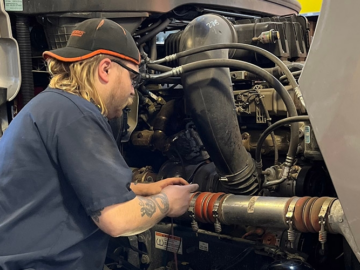 Diesel Mechanic: How to Identify a Good One