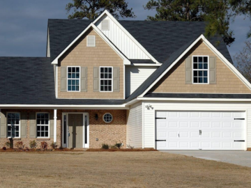 How do you choose the right garage door material for your climate?