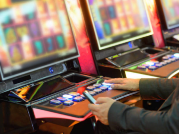 Danger and Gain: The Business Wisdom Buried in Slot Machines