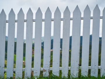 What is the Cheapest Type of Fence - Affordable Fence Options